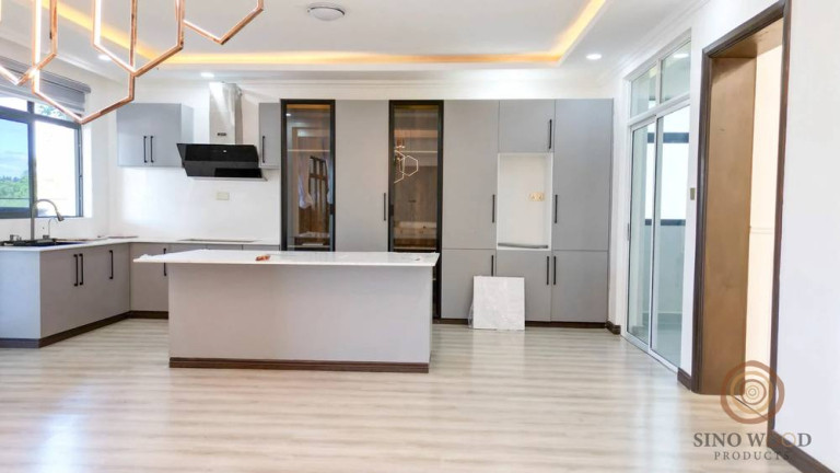 Modern Handleless Kitchen