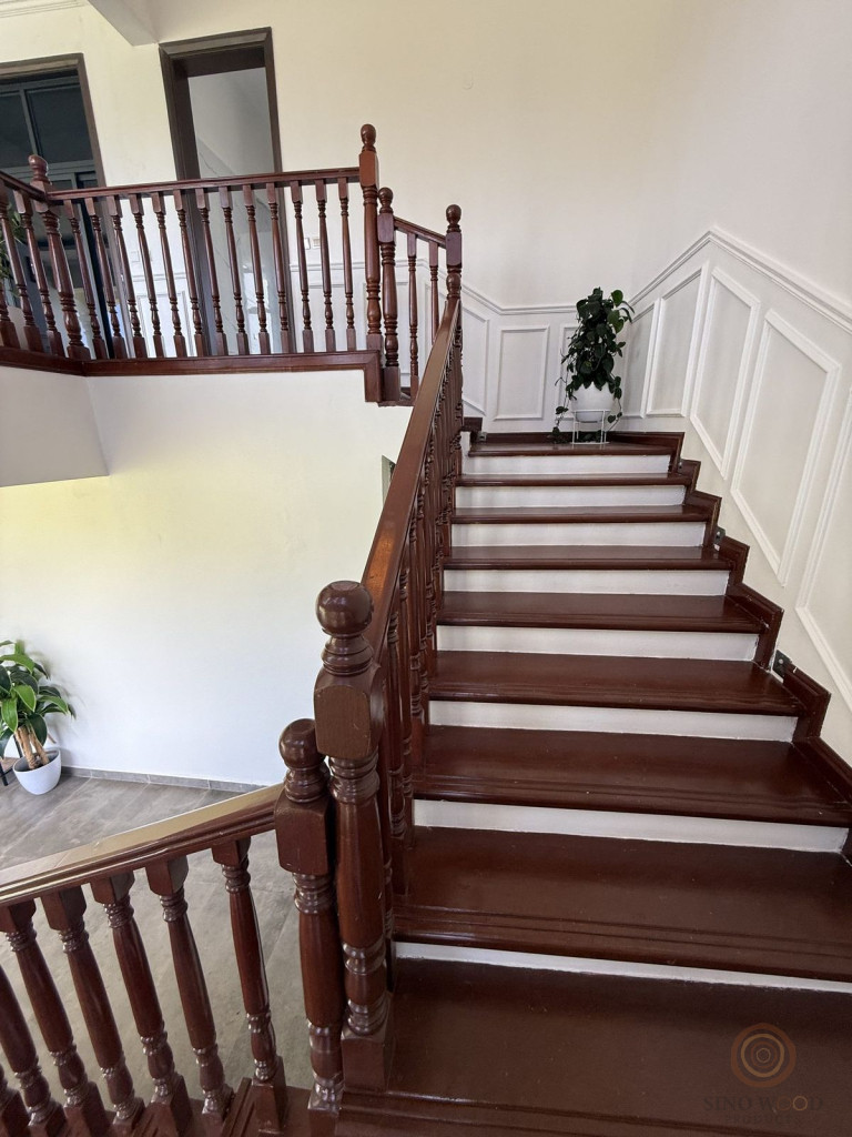 Classic Mahogany Staircase with Turned Balusters