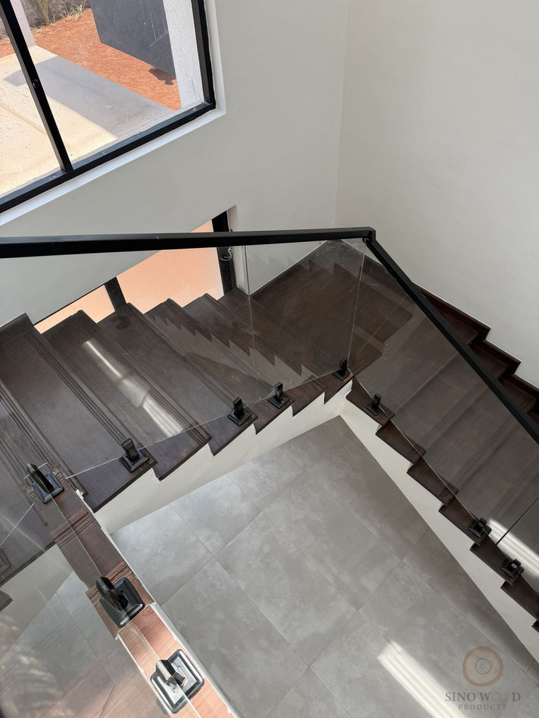 Floating Staircase with Glass Balustrade