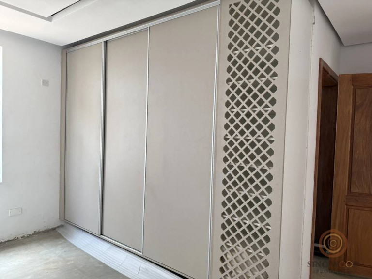 Sliding Wardrobe with Lattice Panel